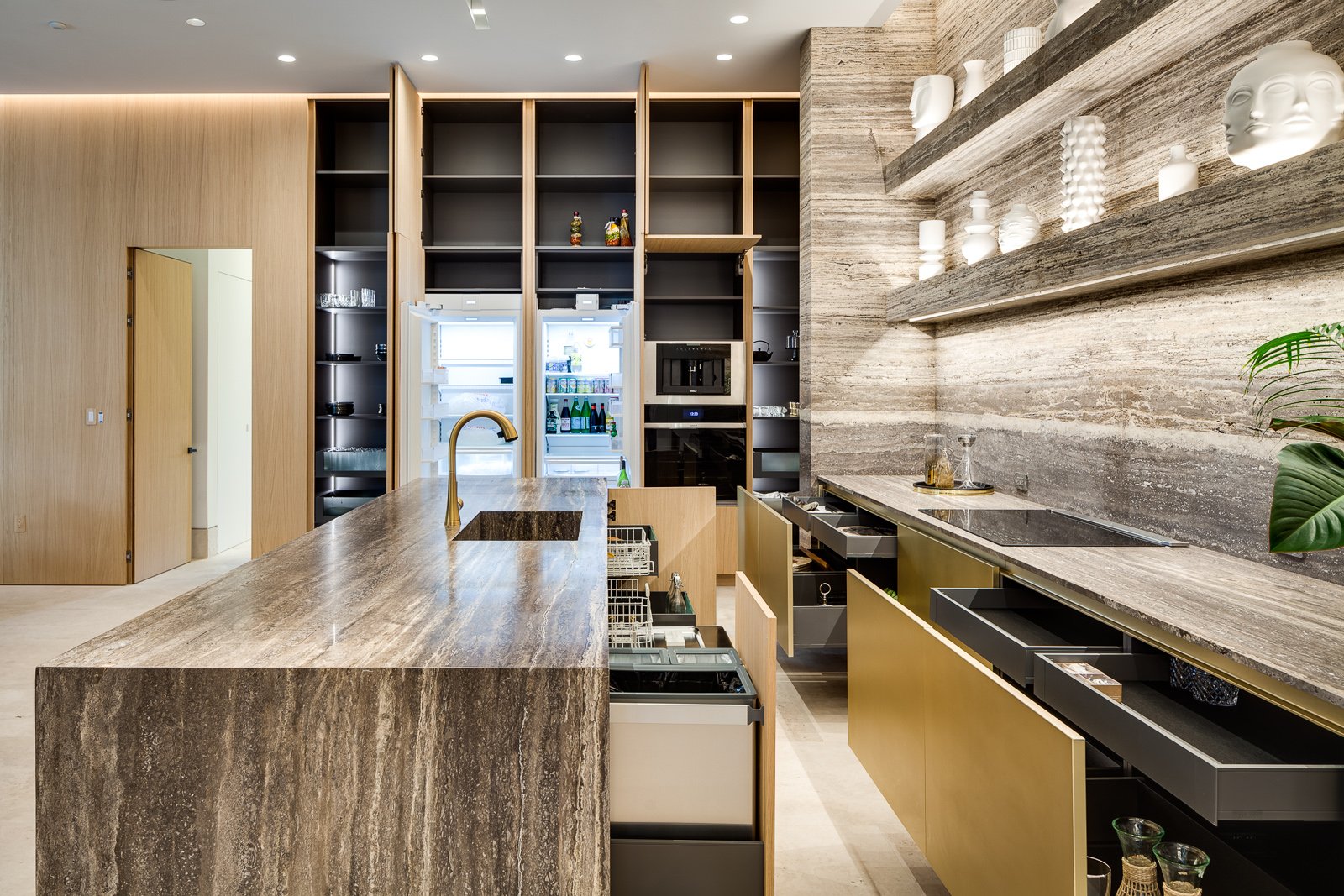 AlexTphoto.com - Italkraft - Candace Matlock - 3541 Flamingo Dr-4-Web