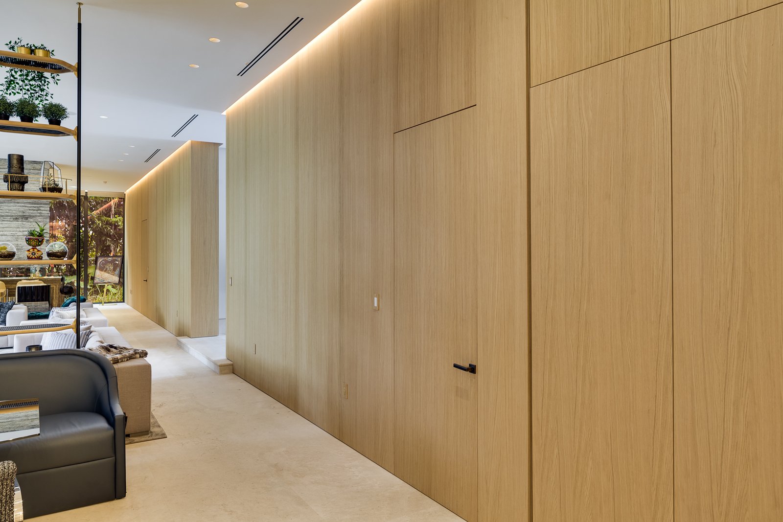 Bespoke doors and elegant, seamless wood paneling made in Italy Bespoke doors and elegant, seamless wood paneling made in Italy