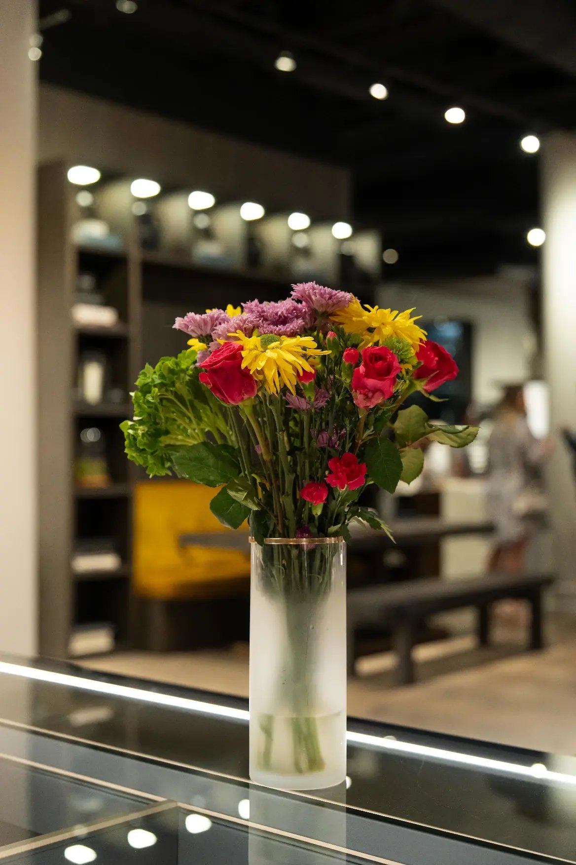 Closeup of a vase of flowers at ITALKRAFT's New York showroom in the Flatiron District